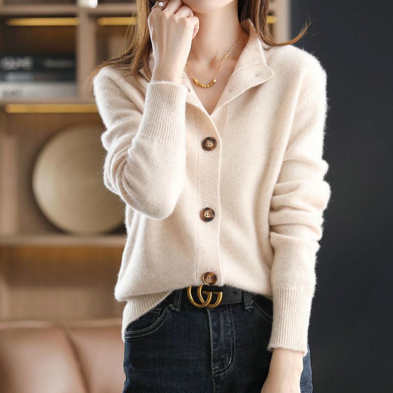 Cashmere Cardigan – Luxurious & Soft Cashmere Cardigan for Timeless Elegance