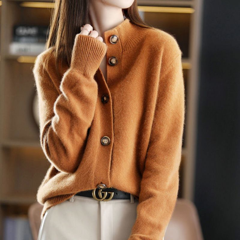 Cashmere Cardigan – Luxurious & Soft Cashmere Cardigan for Timeless Elegance